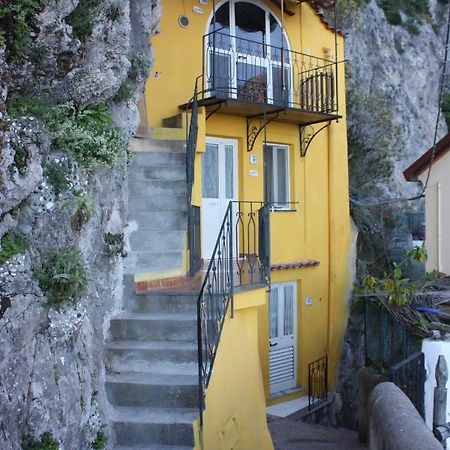 Casa Reginella - Borgo Marinaro Hotel กองกาเดมารีนี ภายนอก รูปภาพ