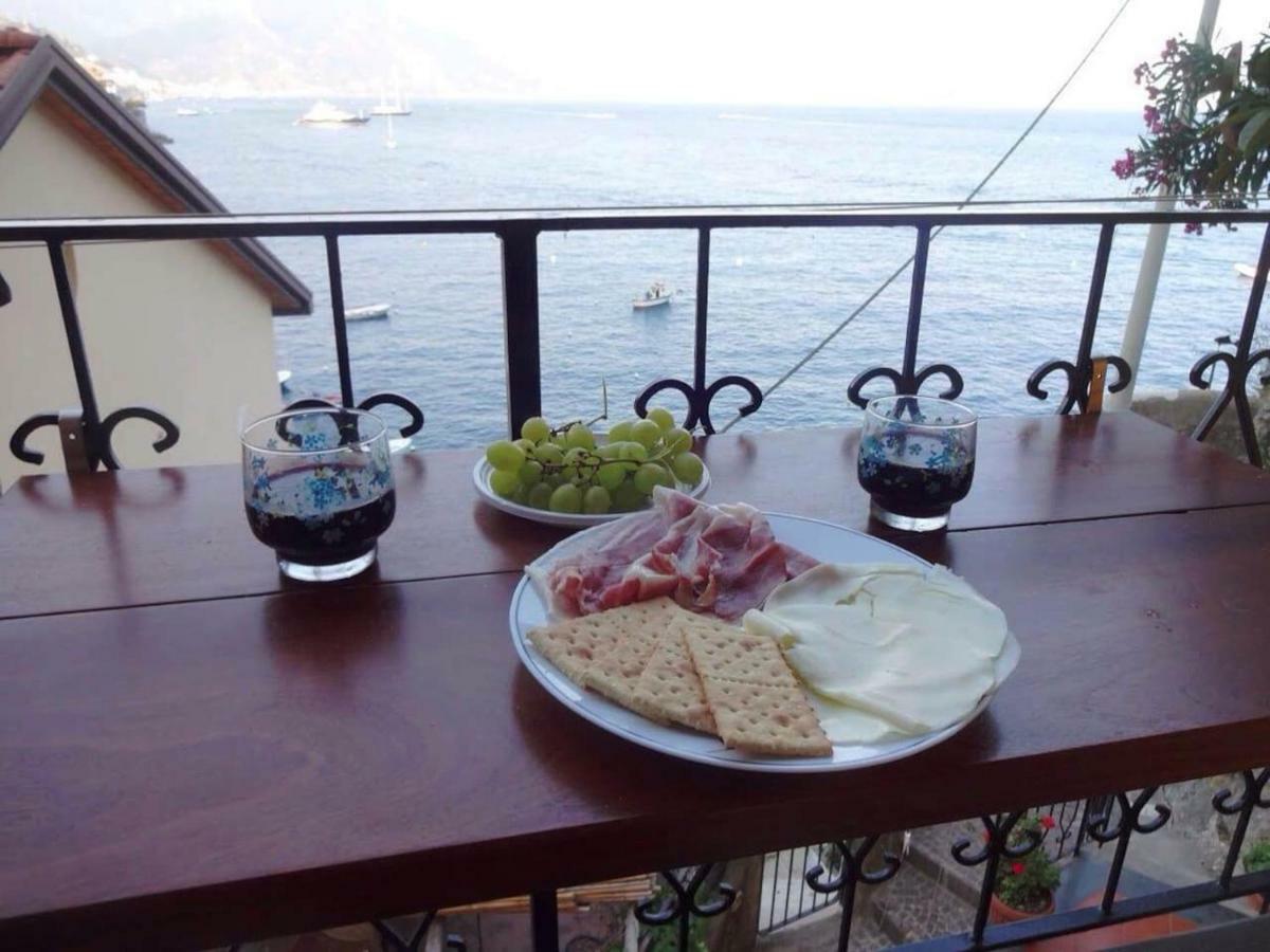 Casa Reginella - Borgo Marinaro Hotel กองกาเดมารีนี ภายนอก รูปภาพ